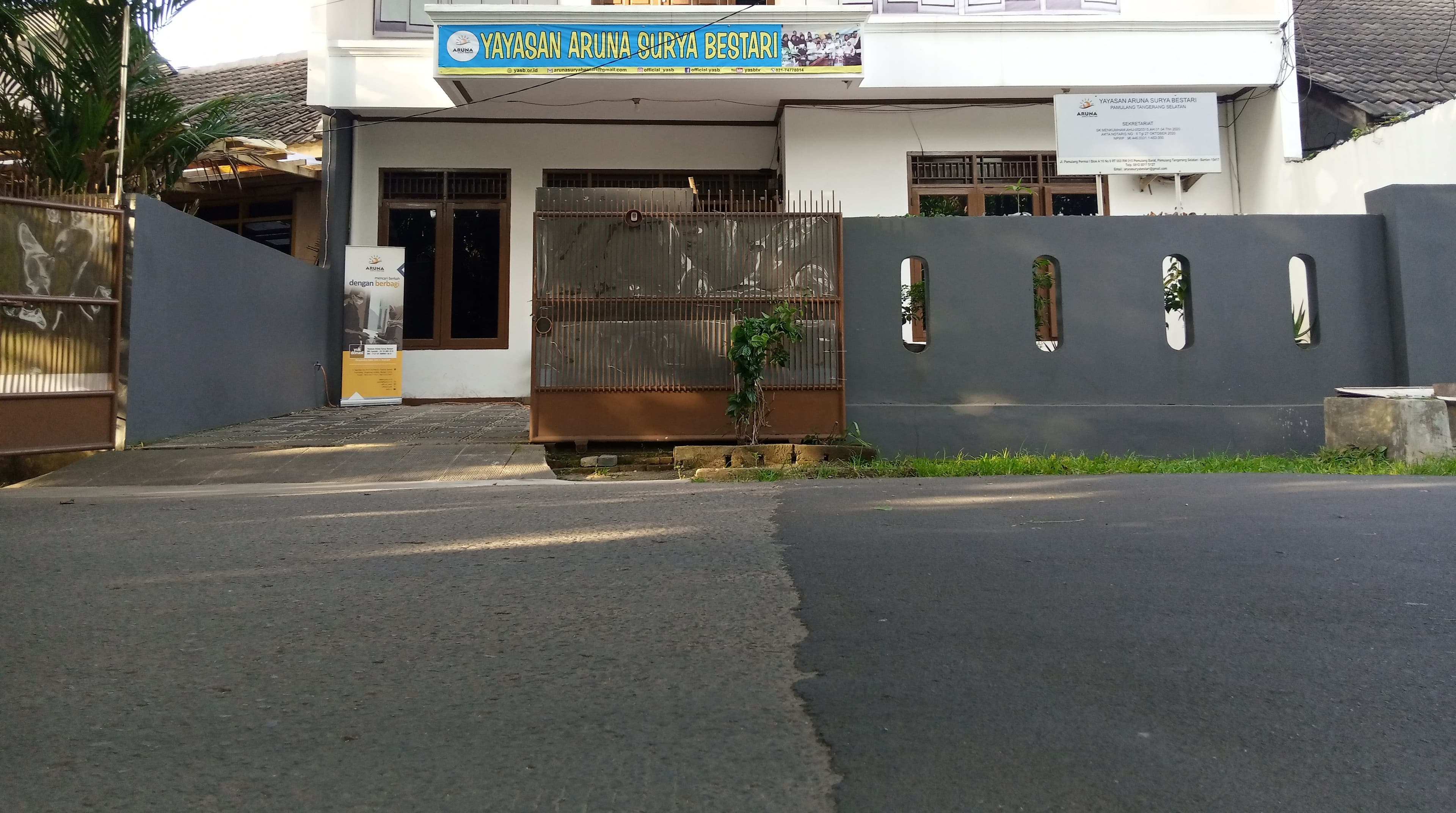 Kepemilikan Asrama